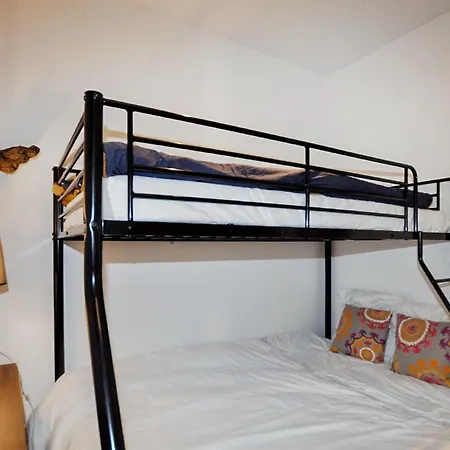 2 Bedroom Stunning In Pennautier